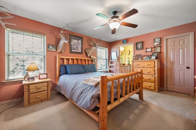 134 Stephanie Court, Kemp, TX 75143