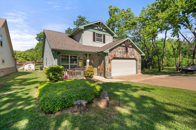 134 Stephanie Court, Kemp, TX 75143