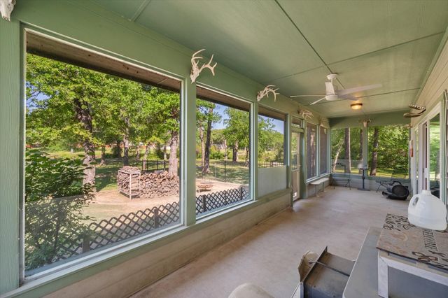134 Stephanie Court, Kemp, TX 75143