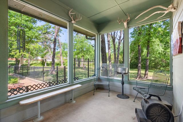 134 Stephanie Court, Kemp, TX 75143