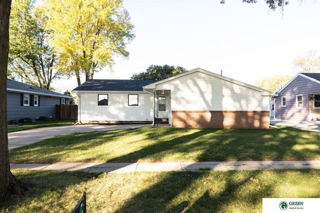 37 Edison Avenue, York, NE 68467