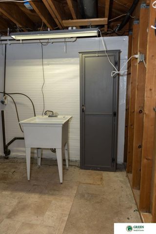 37 Edison Avenue, York, NE 68467