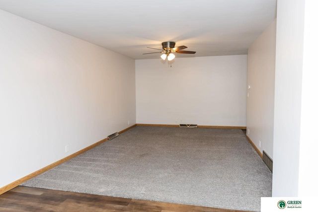 37 Edison Avenue, York, NE 68467