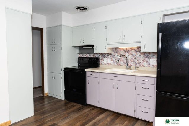 37 Edison Avenue, York, NE 68467