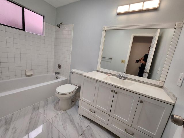 903 NW 79th Terrace, Plantation, FL 33324