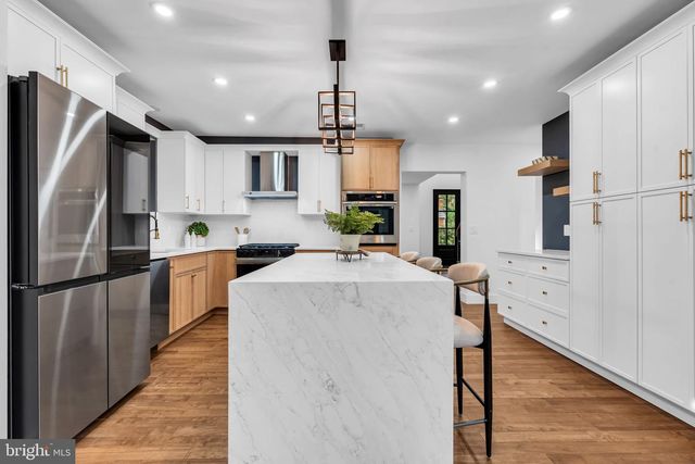 15 HILLSIDE RD, Princeton, NJ 08540
