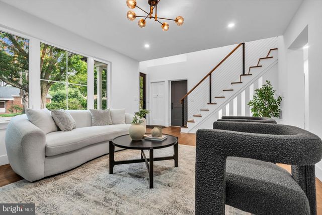 15 HILLSIDE RD, Princeton, NJ 08540