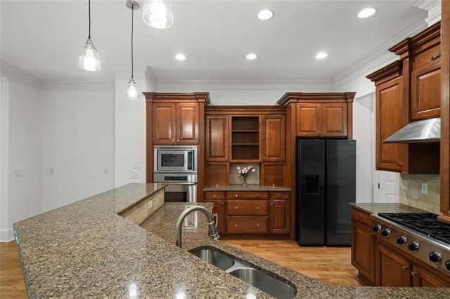 3045 Stone Gate Drive, Atlanta, GA 30324
