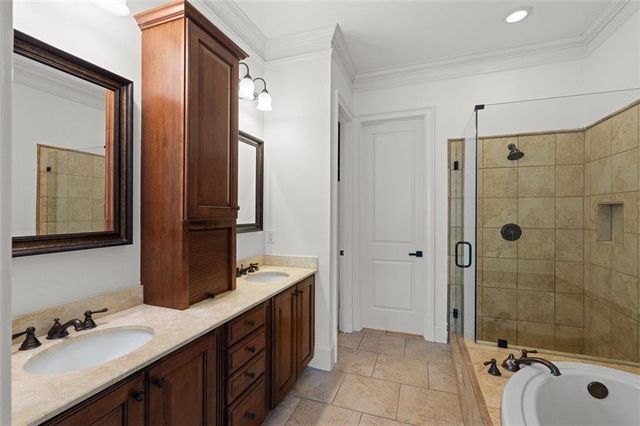 3045 Stone Gate Drive, Atlanta, GA 30324