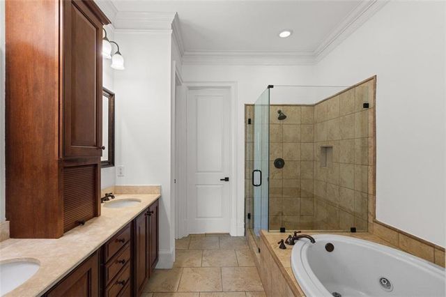3045 Stone Gate Drive, Atlanta, GA 30324