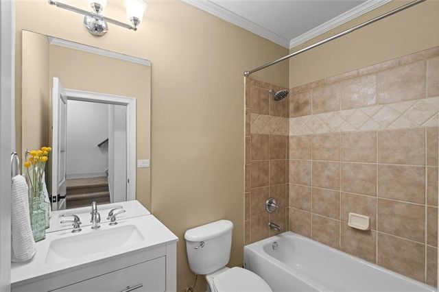 3045 Stone Gate Drive, Atlanta, GA 30324