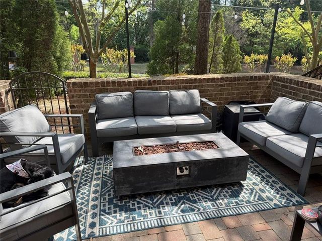 3045 Stone Gate Drive, Atlanta, GA 30324