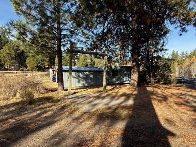 370 Highway 422, Chiloquin, OR 97624