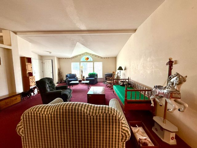 370 Highway 422, Chiloquin, OR 97624