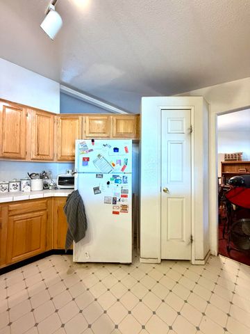 370 Highway 422, Chiloquin, OR 97624