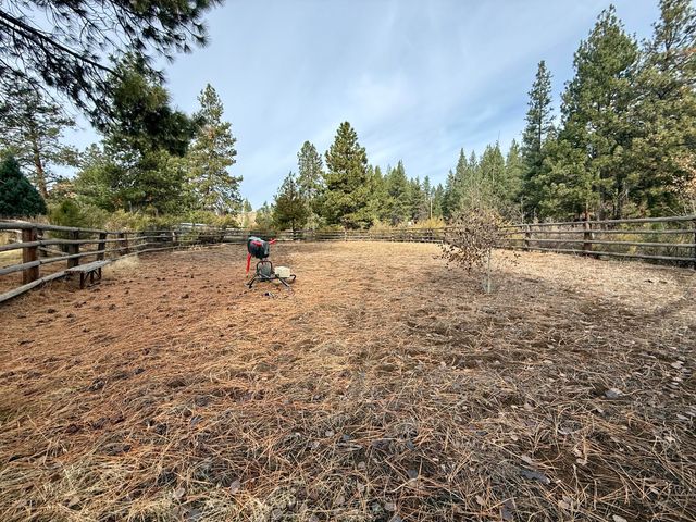 370 Highway 422, Chiloquin, OR 97624