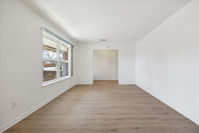 10512 Walnut Bend DR, Austin, TX 78753