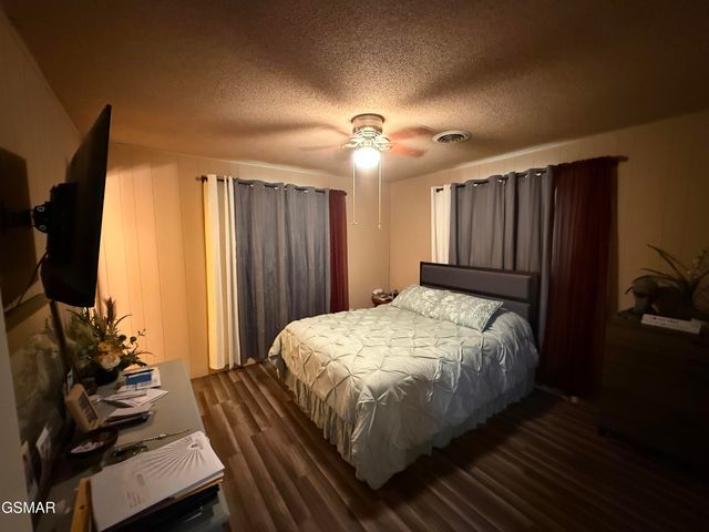 2360 Goldrush Road, Pigeon Forge, TN 37863