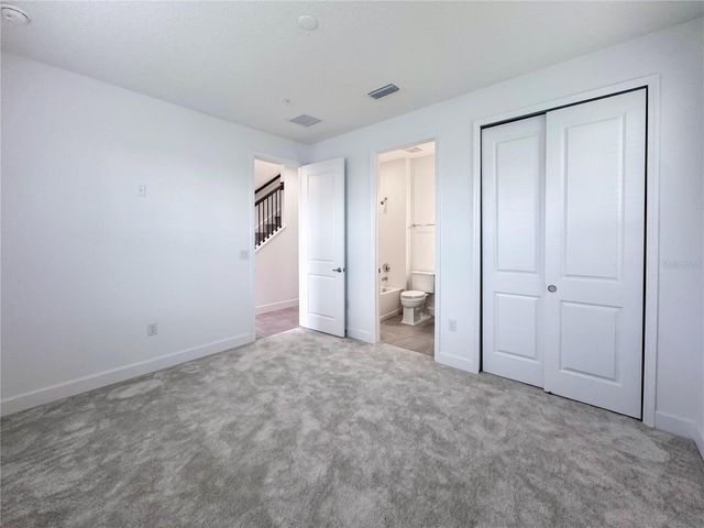 2046 PACKING DISTRICT WAY, Orlando, FL 32804