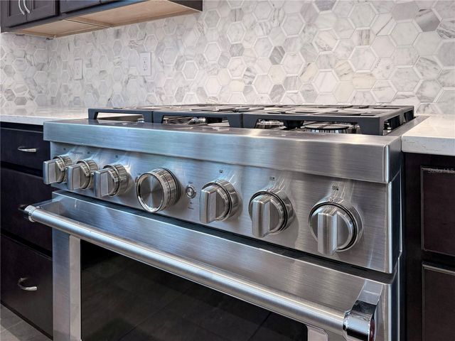 2046 PACKING DISTRICT WAY, Orlando, FL 32804