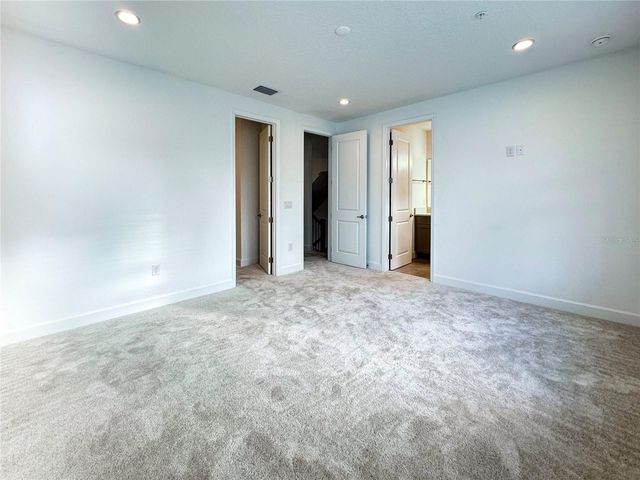 2046 PACKING DISTRICT WAY, Orlando, FL 32804