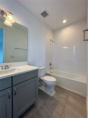 2046 PACKING DISTRICT WAY, Orlando, FL 32804