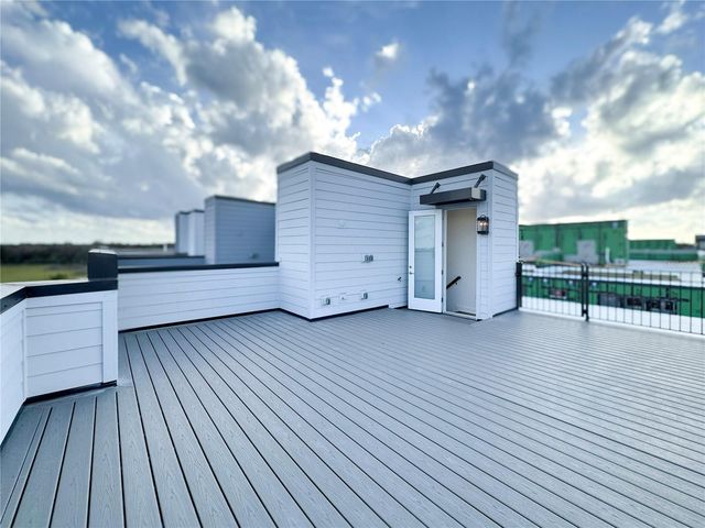 2046 PACKING DISTRICT WAY, Orlando, FL 32804