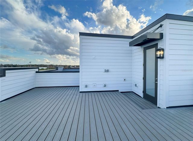 2046 PACKING DISTRICT WAY, Orlando, FL 32804