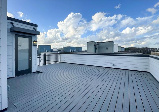 2046 PACKING DISTRICT WAY, Orlando, FL 32804