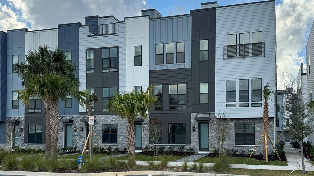 2046 PACKING DISTRICT WAY, Orlando, FL 32804