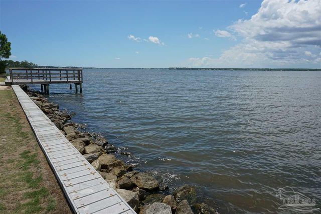 5606 Innerarity Cir, Pensacola, FL 32507