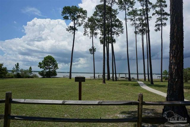 5606 Innerarity Cir, Pensacola, FL 32507