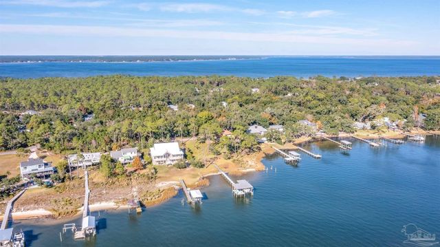 5606 Innerarity Cir, Pensacola, FL 32507