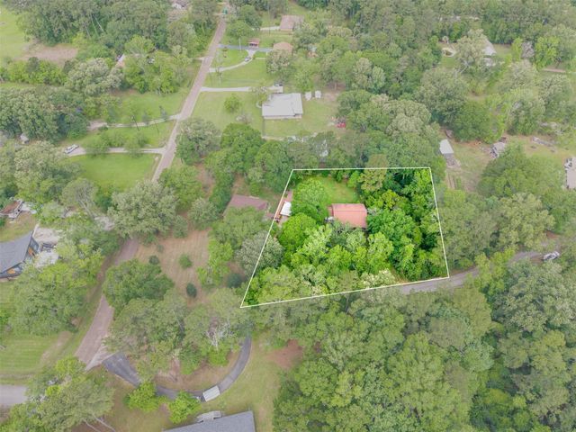 38 Woodbranch Drive, New Caney, TX 77357