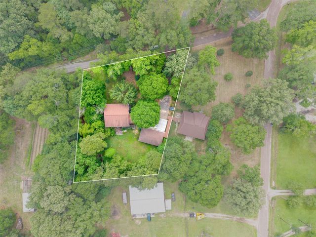 38 Woodbranch Drive, New Caney, TX 77357