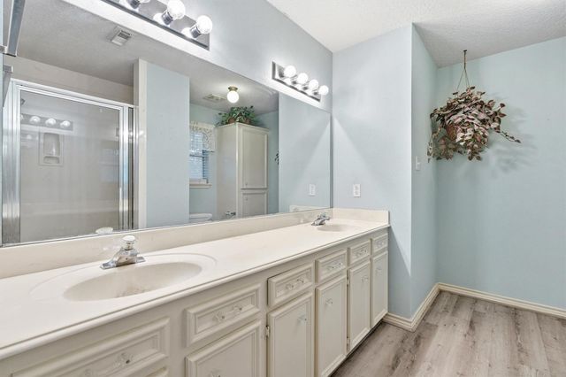 38 Woodbranch Drive, New Caney, TX 77357