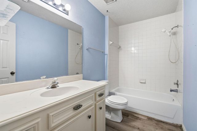 38 Woodbranch Drive, New Caney, TX 77357