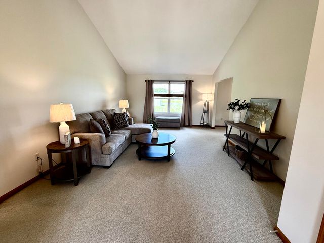 808 Lambert Drive 808 Lambert Drive, Piqua, OH 45356