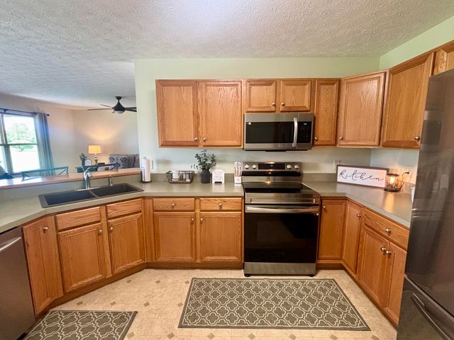 808 Lambert Drive 808 Lambert Drive, Piqua, OH 45356