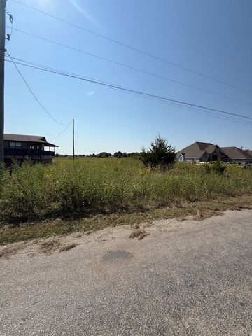 8644 Kelly Lane, Alvarado, TX 76009