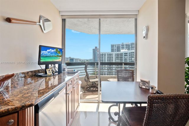 19101 NE 36th Ct 1602, Aventura, FL 33180