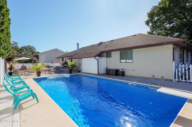 793 Nebraska Avenue, Toms River, NJ 08753