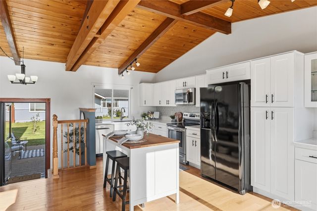 841 Brookmere Drive, Edmonds, WA 98020