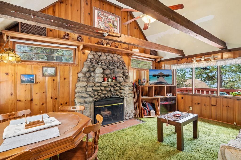 Image 10 of property listing at 24765 Schaffer Drive, Idyllwild, CA 92549
