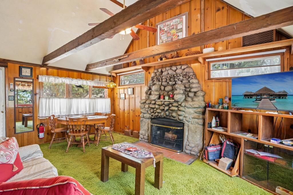 Image 6 of property listing at 24765 Schaffer Drive, Idyllwild, CA 92549