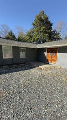 3400 Spalding Dr, Atlanta, GA 30350