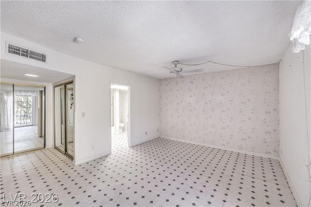 3851 Remount Drive, Las Vegas, NV 89121