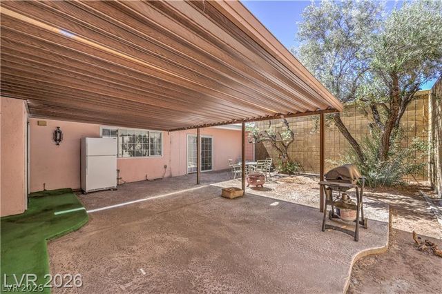 3851 Remount Drive, Las Vegas, NV 89121