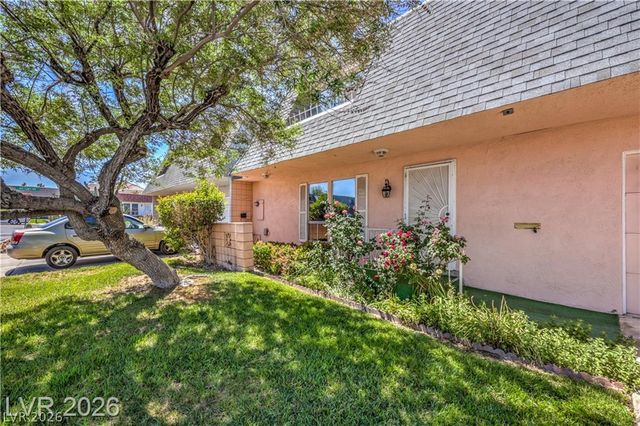 3851 Remount Drive, Las Vegas, NV 89121
