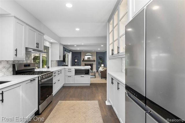 5011 Thorncroft Avenue, Royal Oak, MI 48073